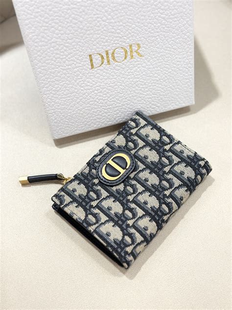 la galerie dior 30 montaigne|Dior 30 montaigne wallet.